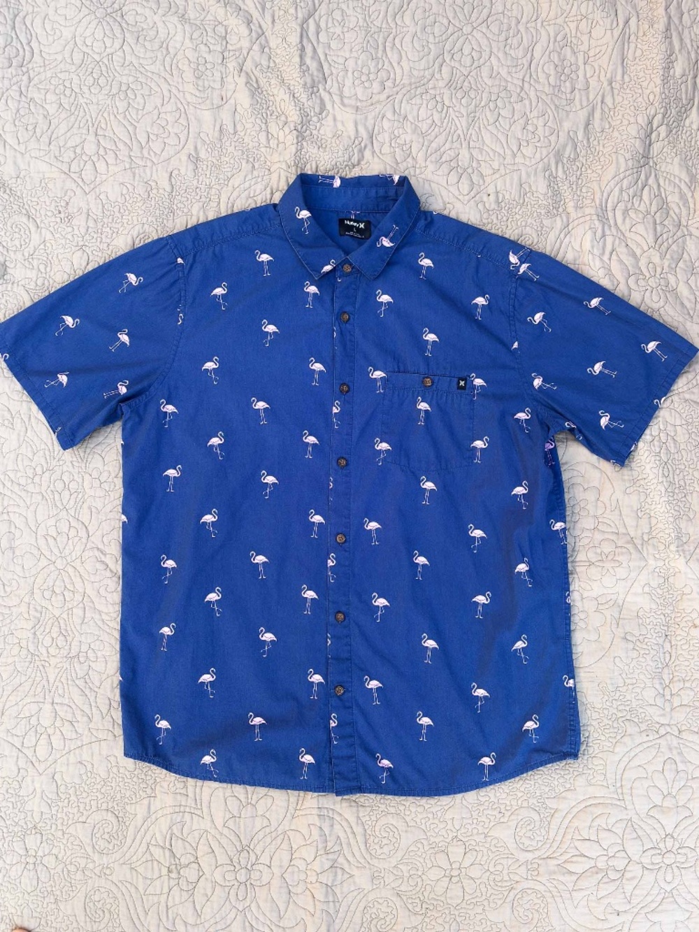 Hurley Men’s L Blue Pink Flamingo Shirt Short Sleeve Button Up Tropical Cotton